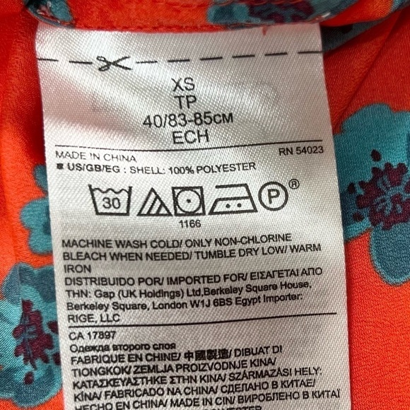 Floral Red Button-Up Women's Top - Picture 9 of 11